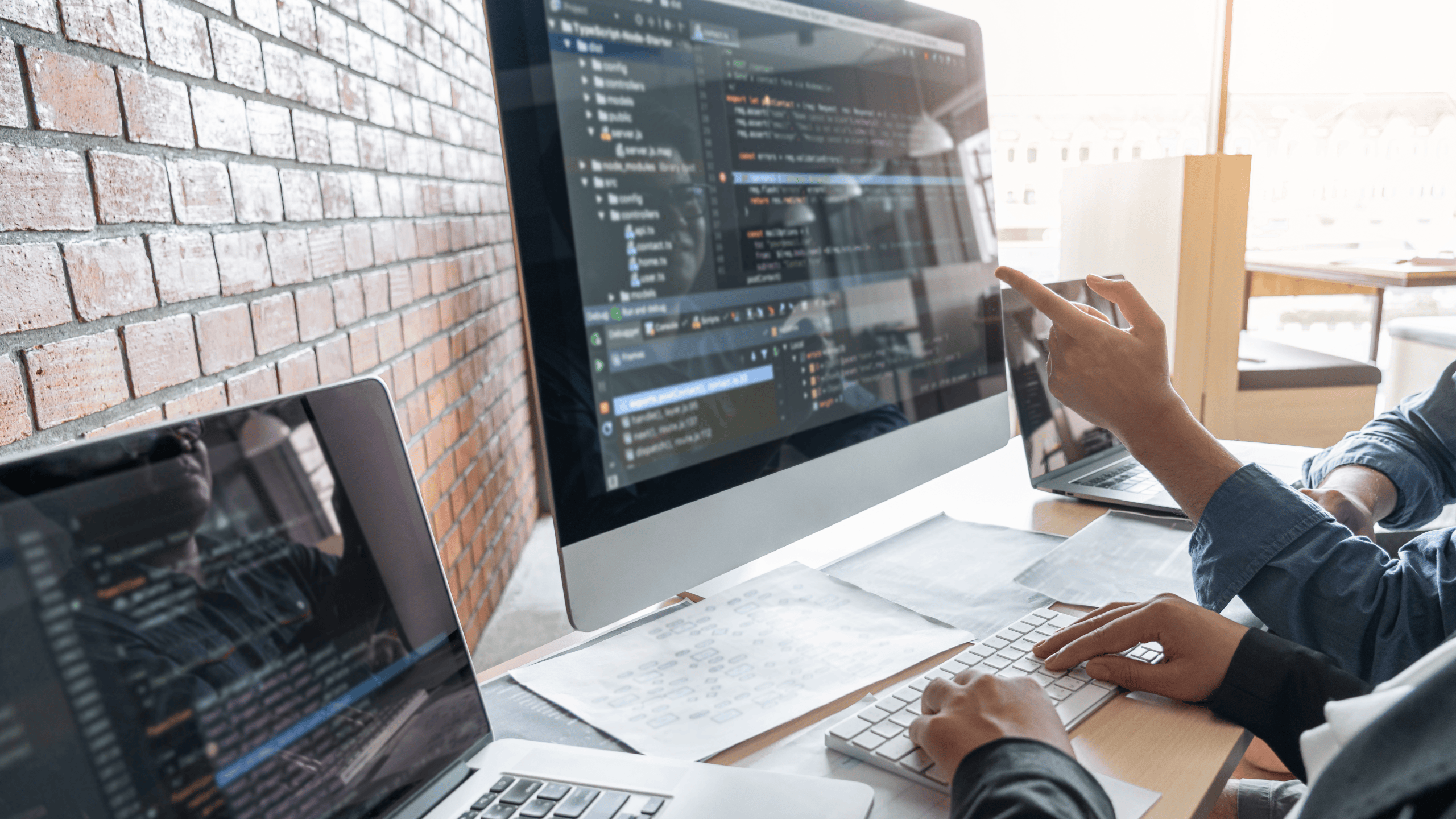 コーディングを表す写真